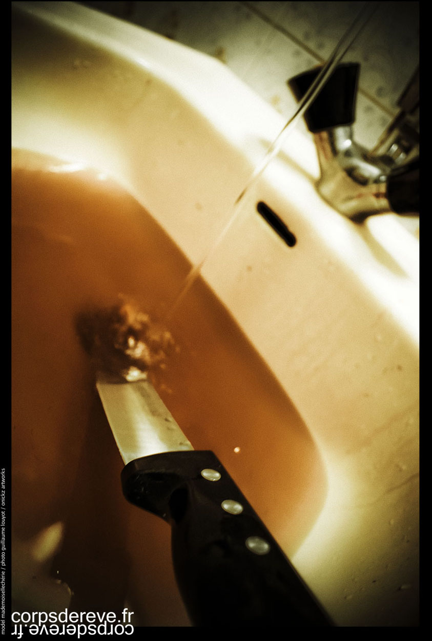 bloodbath archives photographiques pour Corps de R&ecirc;ve (modele photo : Mademoisellecherie)