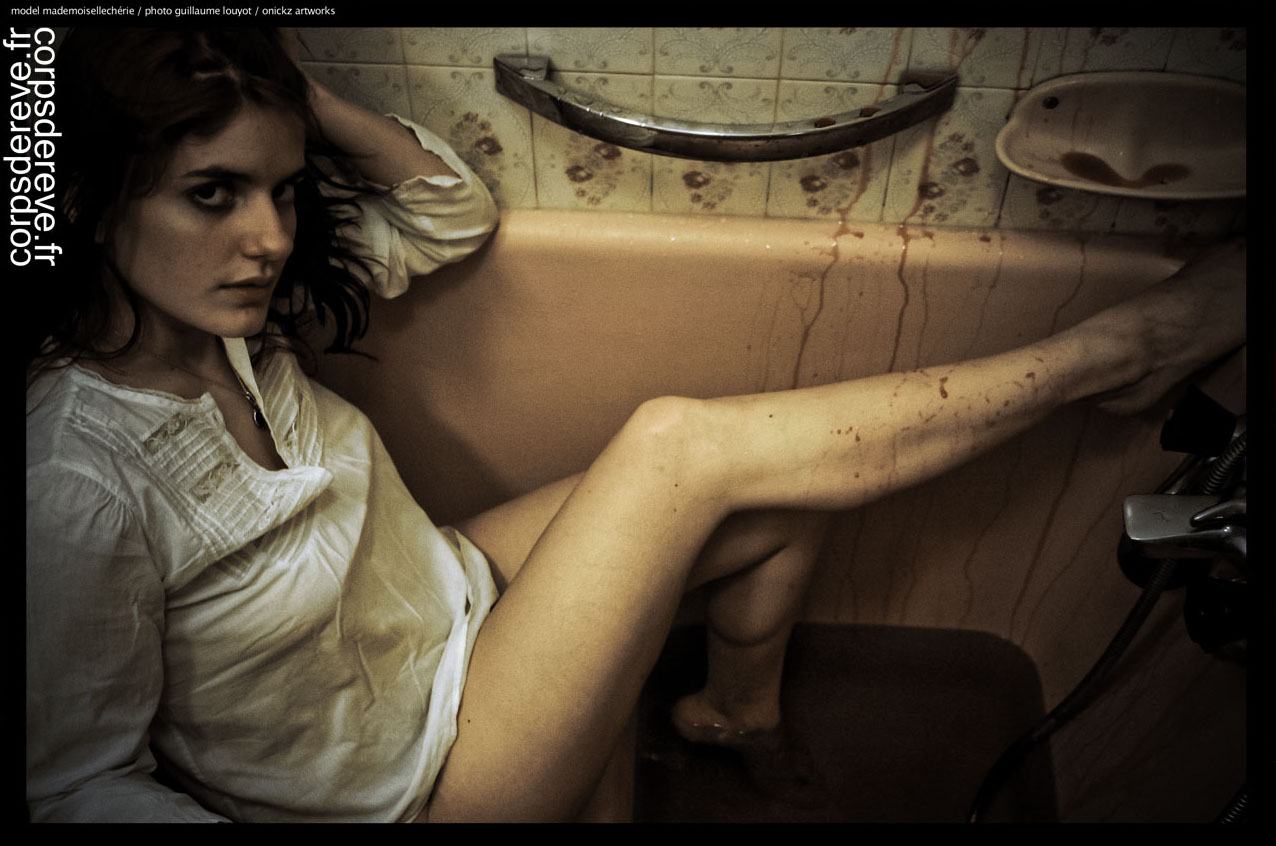 bloodbath archives photographiques pour Corps de R&ecirc;ve (modele photo : Mademoisellecherie)