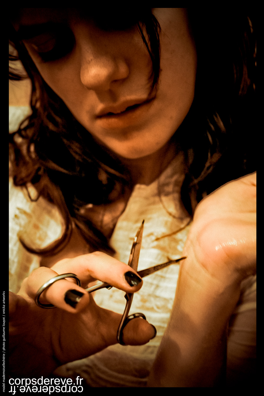 bloodbath archives photographiques pour Corps de R&ecirc;ve (modele photo : Mademoisellecherie)